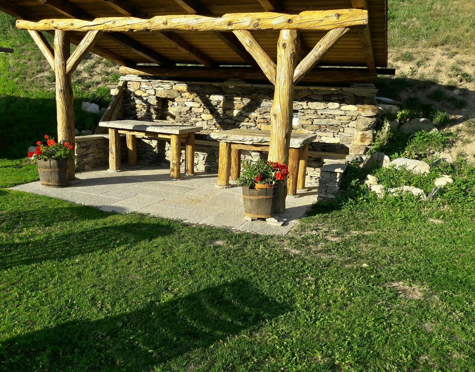 Souvenir De Tsaneli Apartment Roisan Exterior photo